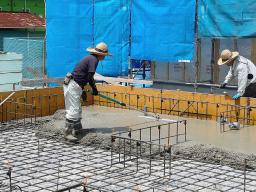 ベースコンクリート打設
................................