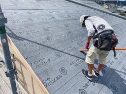 屋根材:コロニアル
板金取付
𓈒𓐍𓂃𓈒𓂂𖤣𖤥𖠿................