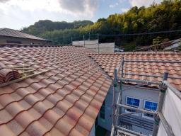 S様邸では、カパラスのランダムオーカーが使用されています。丸みのあるカーブがより大きくて可愛いフレンチハウスにはピッタリですね♡---- COPYRIGHT©2022 霧島市 TDホーム霧島（有）林工務店 ----