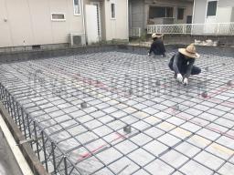 鉄筋組みを行ないました！コンクリートの中に鉄筋を組み込むことでコンクリートを強くしています！---- COPYRIGHT©2021 霧島市 TDホーム霧島（有）林工務店 ----