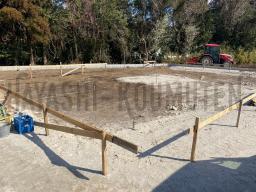 最初に「遣り方」と言う基礎を作る場所の位置出しを行なってから工事が開始されます！---- COPYRIGHT©2021 霧島市 TDホーム霧島（有）林工務店 ----