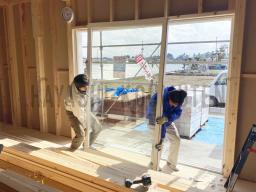 取り付けてる窓はYKKAPのAPW330と言う商品です！家の中で窓が一番熱の出入りが多いので、性能の良い窓を 取り付けることで快適に過ごすことができます！---- COPYRIGHT©2021 霧島市 TDホーム霧島（有）林工務店 ----