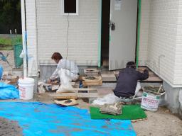 玄関タイルの施工が行われました！---- COPYRIGHT©2021 霧島市 TDホーム霧島（有）林工務店 ----