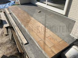 タイルデッキの施工が行われました！---- COPYRIGHT©2021 霧島市 TDホーム霧島（有）林工務店 ----