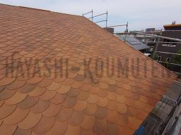 鱗のような半円状のデザインがとっても可愛らしい。グランネクストうろこのファジーオレンジです。---- COPYRIGHT©2020 霧島市 TDホーム霧島（有）林工務店 ----