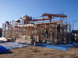 大工さんたちががんばってくれて１日でここまで作業が進みました！無事上棟を迎えることができました！---- COPYRIGHT©2020 霧島市 TDホーム霧島（有）林工務店 ----