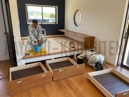 ハウスクリーニングが行なわれました(｡･ω･)ﾉﾞ床の養生シートを撤去して、工事中の埃や汚れを掃除します。細かい所までしっかり掃除してピカピカになりました！---- COPYRIGHT©2020 霧島市 TDホーム霧島（有）林工務店 ----