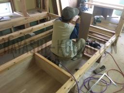 段上がりになっている和室の造作が行われました！畳下は引き出しが作られます！---- COPYRIGHT©2019 霧島市 TDホーム霧島（有）林工務店 ----