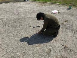 縄張りを行いました！ 縄張りは、家の建つ場所を縄で囲って配置を視覚化する作業になります！ 図面通りの場所に杭を打ち、グルッと一周縄を巻き付けていきます。---- COPYRIGHT©2019 霧島市 TDホーム霧島（有）林工務店 ----