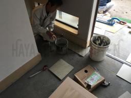 玄関部分のタイル貼りも行なわれました！---- COPYRIGHT©2019 霧島市 TDホーム霧島（有）林工務店 ----