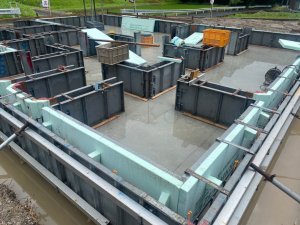 立ち上り型枠組み
...............𖠿𖤣𖤥𓈒𓂂𓂃𓈒𓐍
 