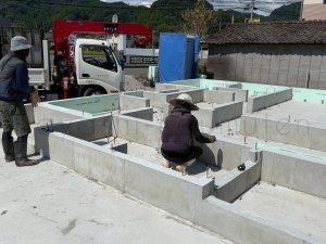 型枠解体
................................
 